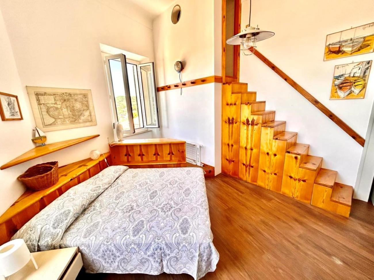 Paulis - Semiattico In Pieno Centro A Sirolo, Con Meravigliosa Vista Mare Apartment Luaran gambar